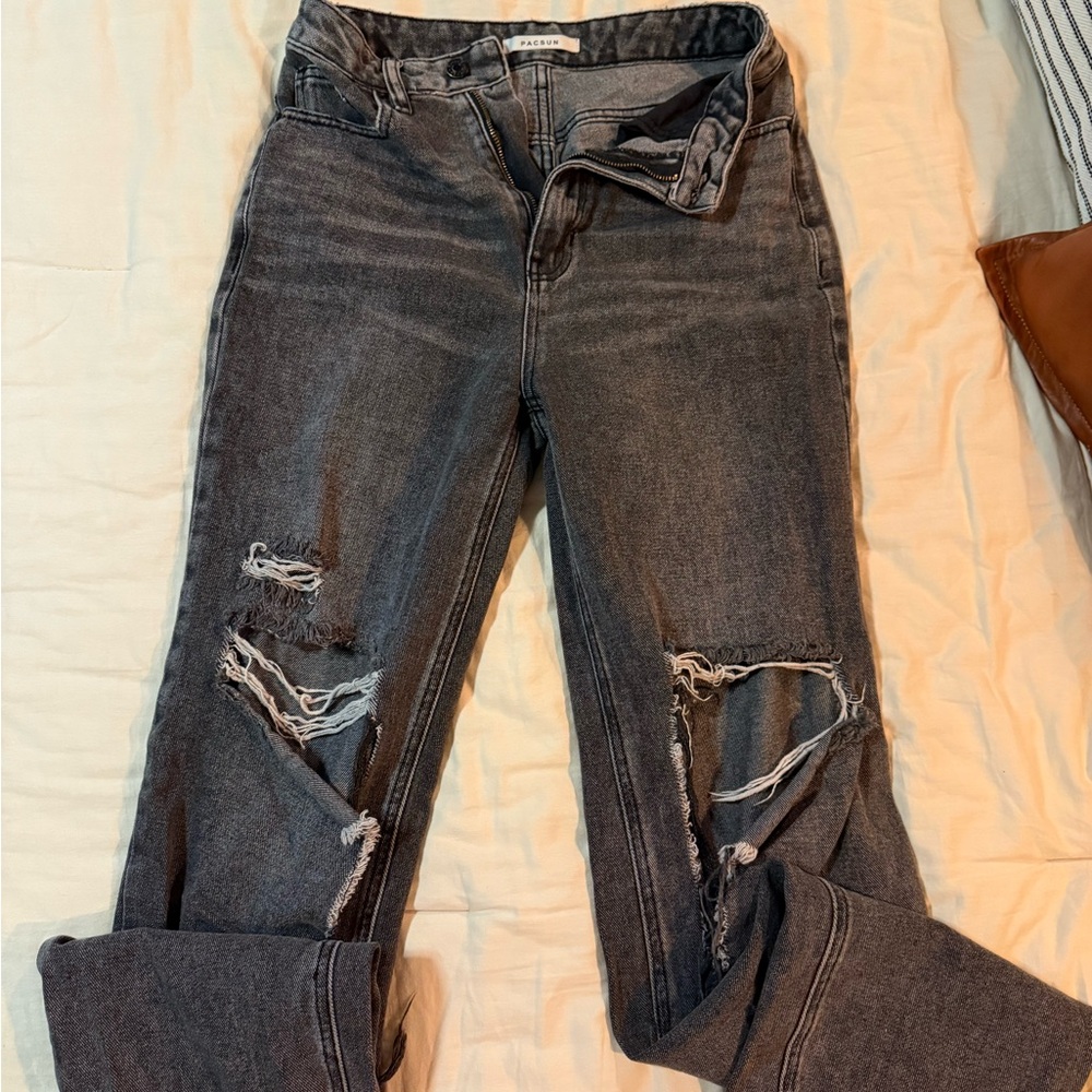 PacSun Gray Boyfriend Jeans Distressed Vintage Style